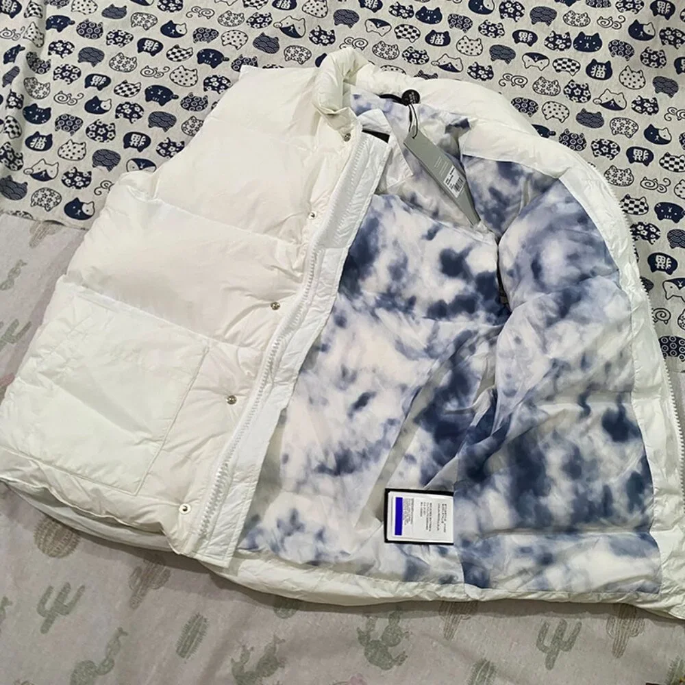 Canada Goose White Stand Collar Down Vest - Picture 2 of 11